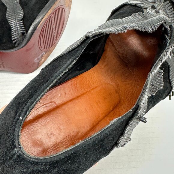 Chie Mihara 37 Black Suede Ankle Booties Fringe Peep Toe 3.5in Block Heel Boho - Picture 10 of 11